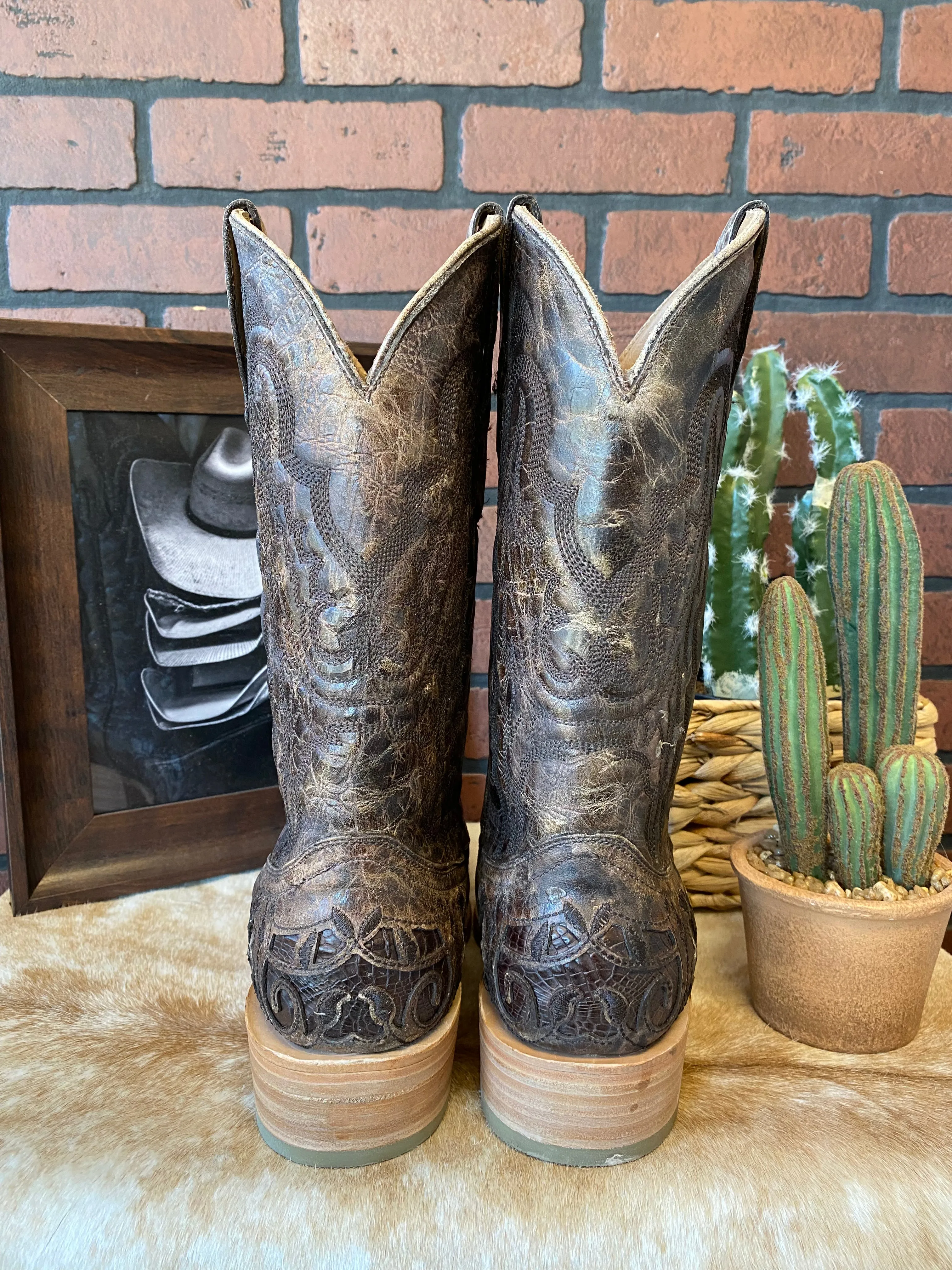 Corral Men's Brown Alligator Inlay Horseman Toe Cowboy Boots A4337