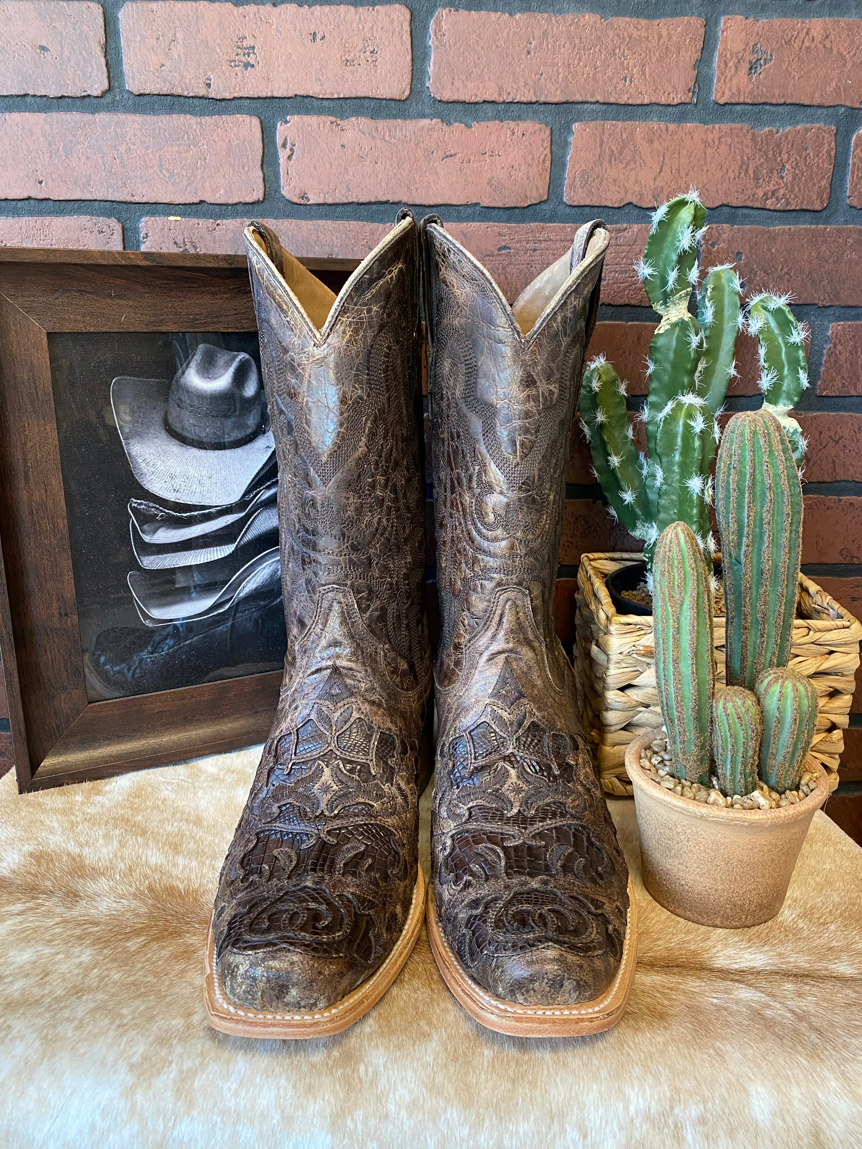 Corral Men's Brown Alligator Inlay Horseman Toe Cowboy Boots A4337