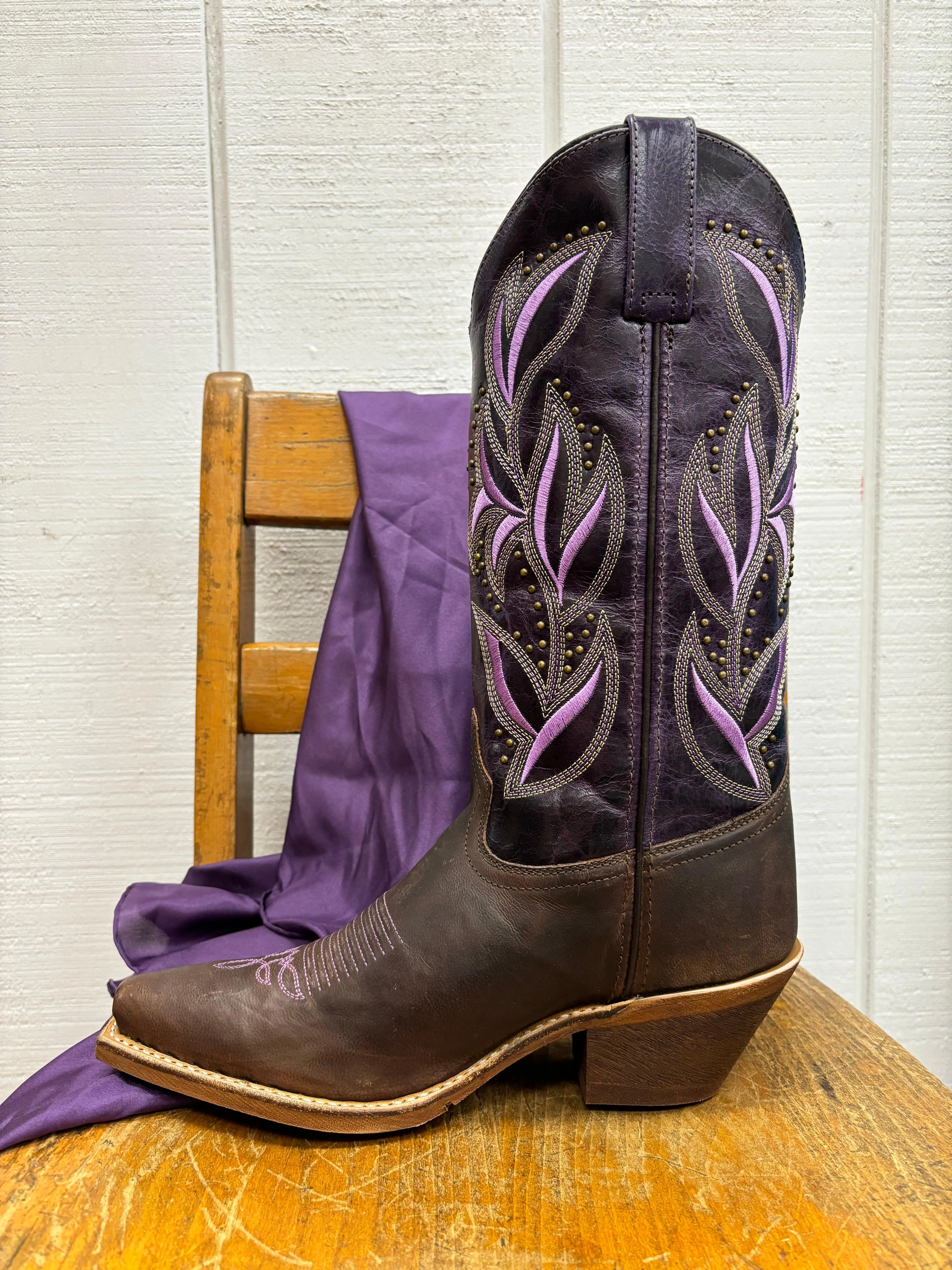 Laredo Women's Dark Brown and Lavender Embroidered Snip Toe Cowgirl Boots 52214