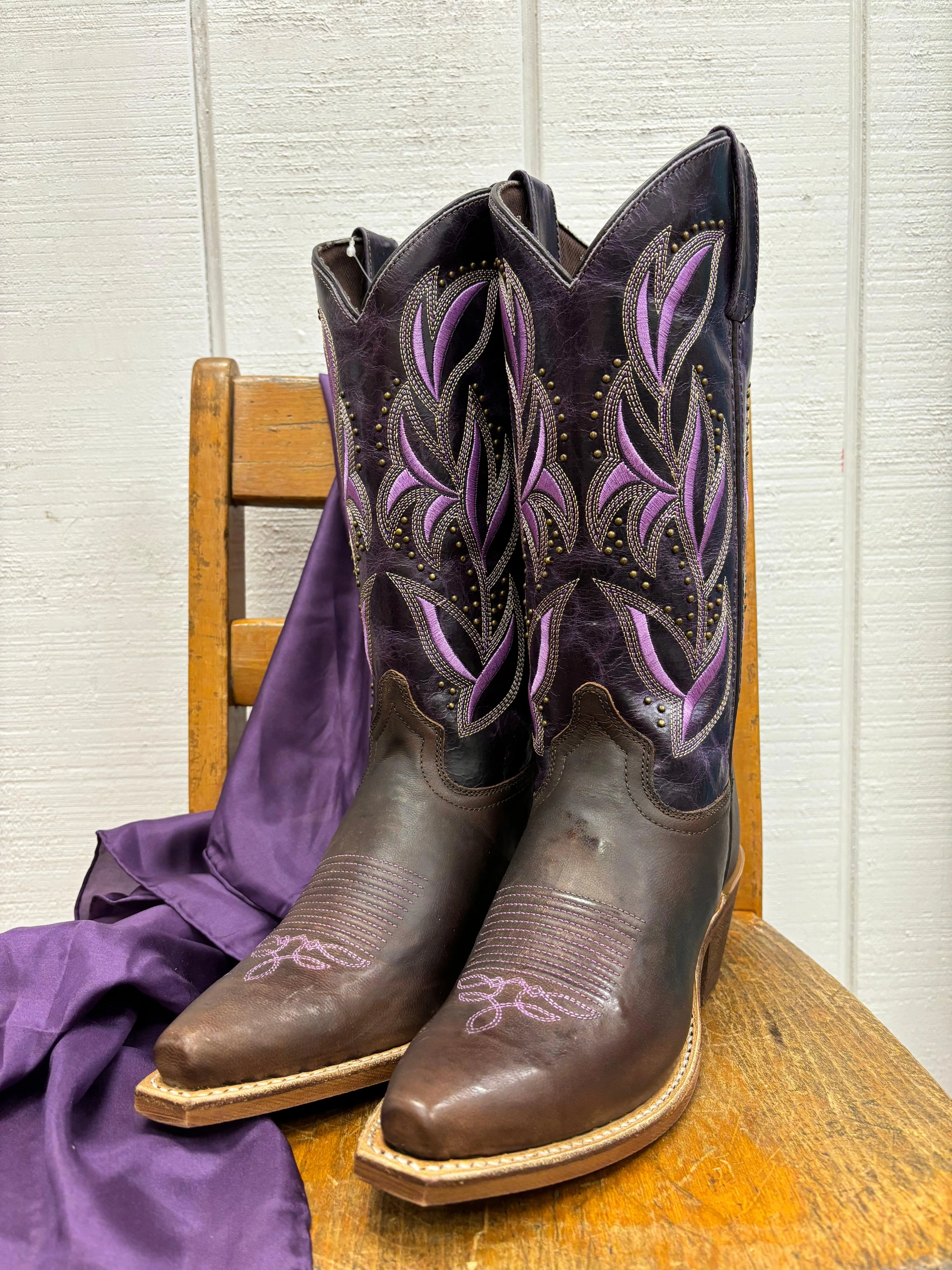 Laredo Women's Dark Brown and Lavender Embroidered Snip Toe Cowgirl Boots 52214