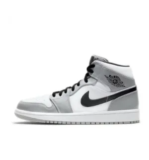 Nike Air Jordan 1 Mens trainers Medium Cut Basketball Shoes White