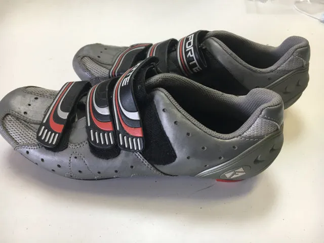 Used Forte Silver/Black Sr 8.5 Road cycling shoes