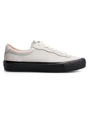 VM001 Suede Lo White/Black Shoes